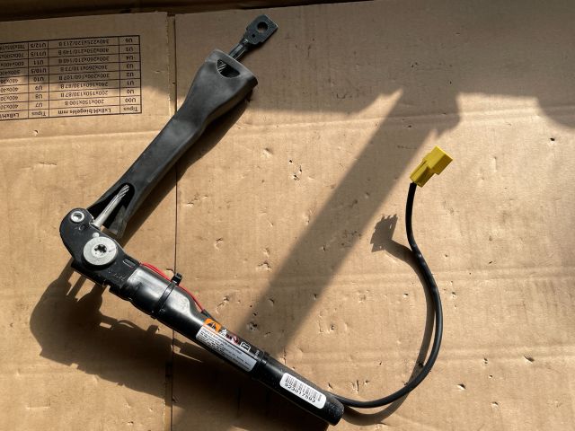 bontott OPEL ANTARA Bal első Övfeszítő