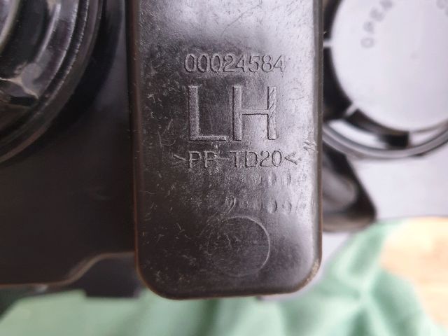 bontott OPEL ANTARA Bal Fényszóró