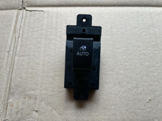 bontott OPEL ANTARA Bal hátsó Ablakemelő Kapcsoló