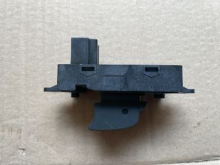 bontott OPEL ANTARA Bal hátsó Ablakemelő Kapcsoló