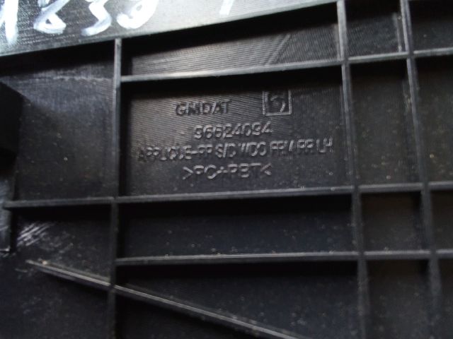 bontott OPEL ANTARA Bal hátsó Ajtókeret Burkolat