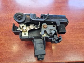 bontott OPEL ANTARA Bal hátsó Ajtózár