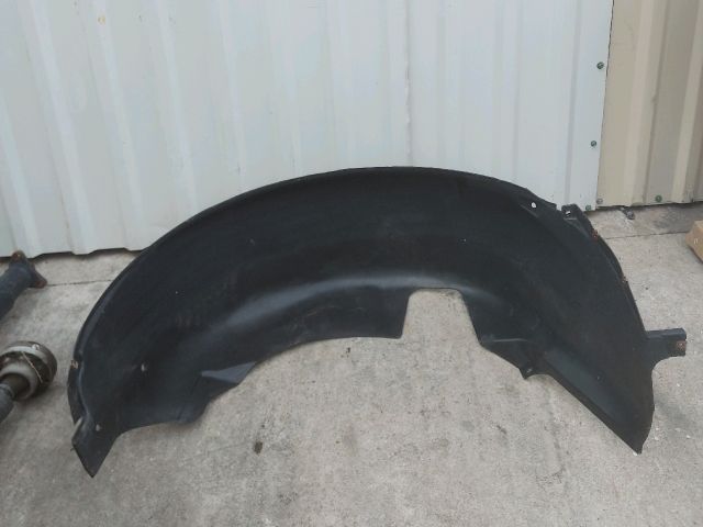 bontott OPEL ANTARA Bal hátsó Dobbetét (Kerékjárati, Műanyag)