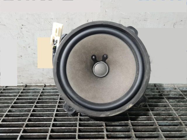 bontott OPEL ANTARA Bal hátsó Hangszóró