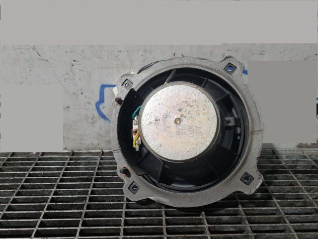 bontott OPEL ANTARA Bal hátsó Hangszóró