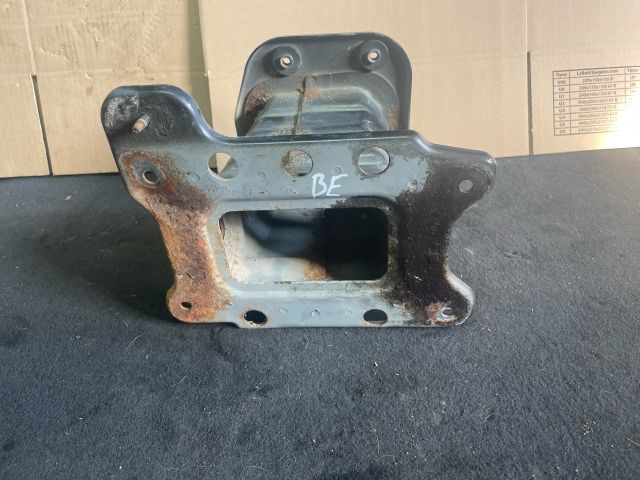 bontott OPEL ANTARA Bal Lökhárító Tartó Nyúlványvég