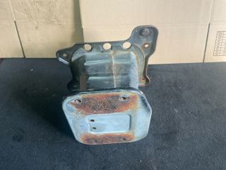 bontott OPEL ANTARA Bal Lökhárító Tartó Nyúlványvég