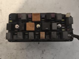 bontott OPEL ANTARA Biztosítéktábla Doboz