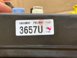 bontott OPEL ANTARA Biztosítéktábla Utastér