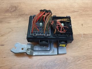 bontott OPEL ANTARA Biztosítéktábla Utastér