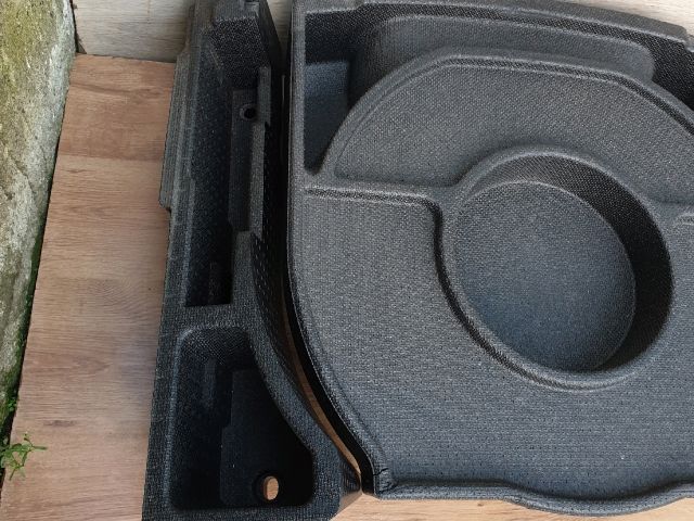 bontott OPEL ANTARA Csomagtér Tálca