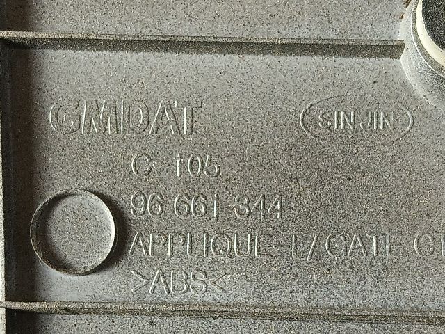 bontott OPEL ANTARA Csomagtérajtó Díszléc