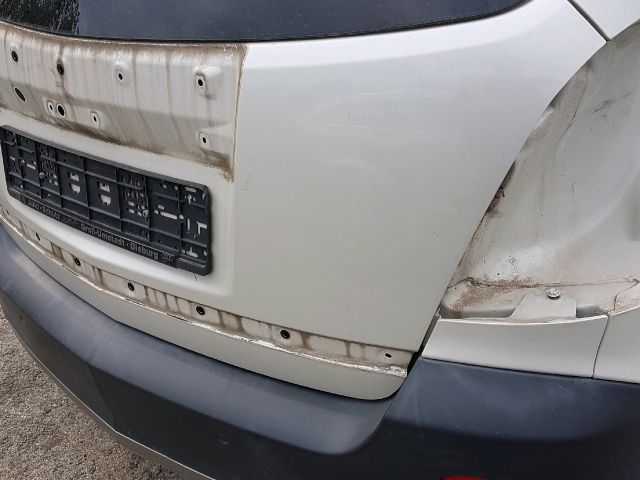 bontott OPEL ANTARA Csomagtérajtó (Üres lemez)