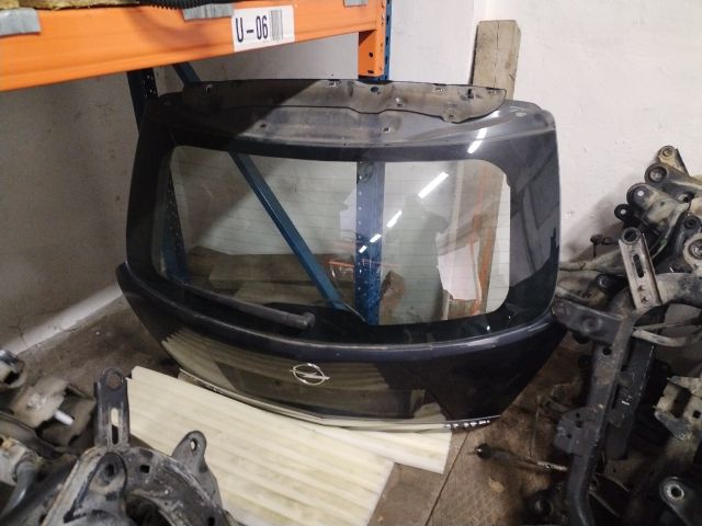 bontott OPEL ANTARA Csomagtérajtó (Üres lemez)