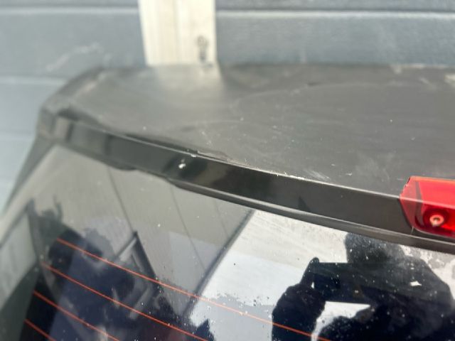 bontott OPEL ANTARA Csomagtérajtó (Üres lemez)