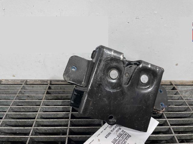 bontott OPEL ANTARA Csomagtérajtó Ütköző