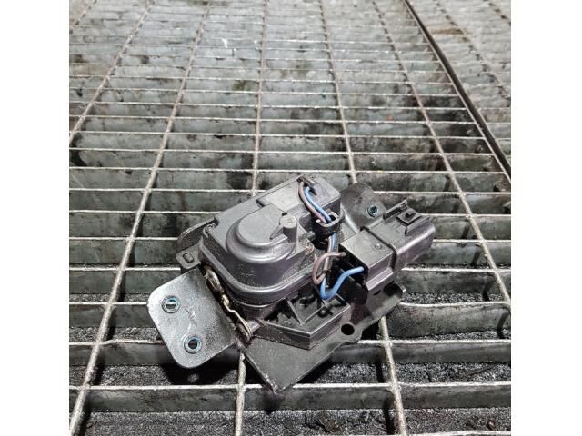 bontott OPEL ANTARA Csomagtérajtó Zárszerkezet