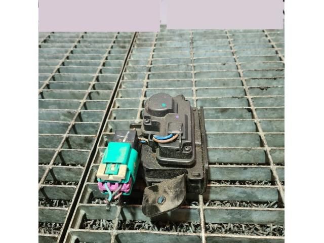 bontott OPEL ANTARA Csomagtérajtó Zárszerkezet