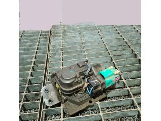 bontott OPEL ANTARA Csomagtérajtó Zárszerkezet