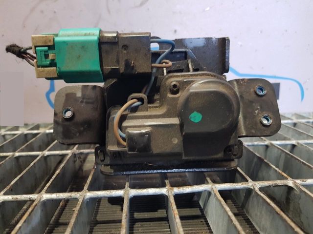 bontott OPEL ANTARA Csomagtérajtó Zárszerkezet