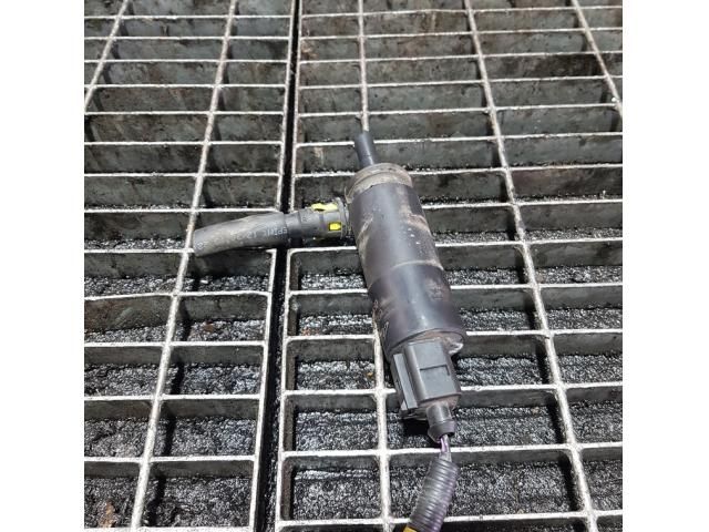 bontott OPEL ANTARA Első Ablakmosó Szivattyú