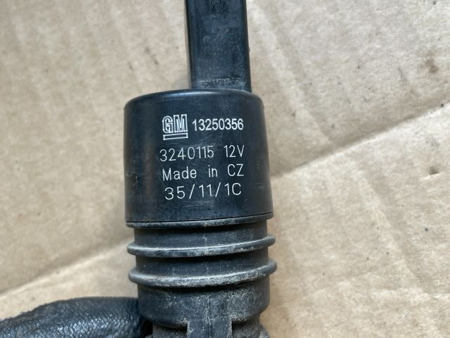 bontott OPEL ANTARA Első Ablakmosó Szivattyú