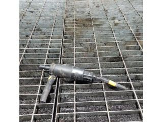 bontott OPEL ANTARA Első Ablakmosó Szivattyú