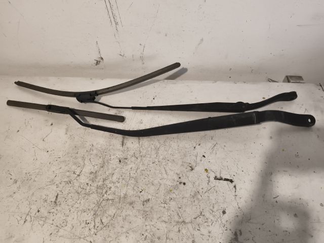 bontott OPEL ANTARA Első Ablaktörlő Kar