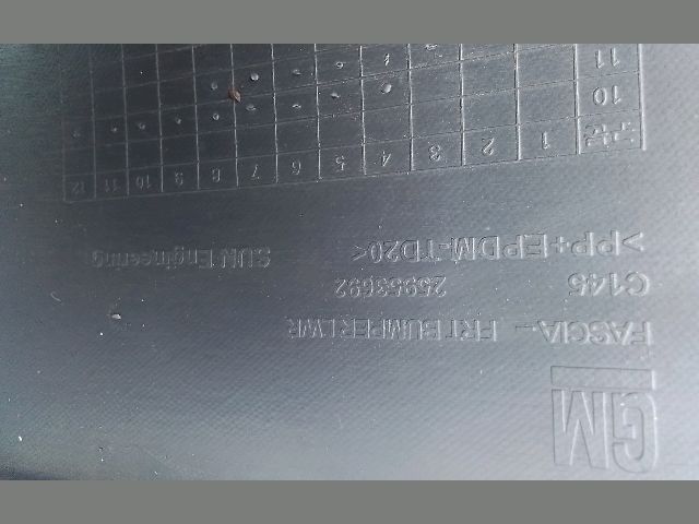 bontott OPEL ANTARA Első Lökhárító (Részeivel)