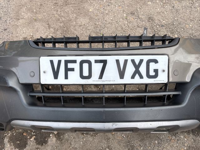 bontott OPEL ANTARA Első Lökhárító (Részeivel)