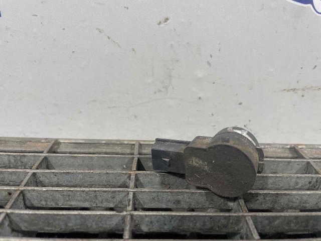 bontott OPEL ANTARA Első Tolatóradar Fej