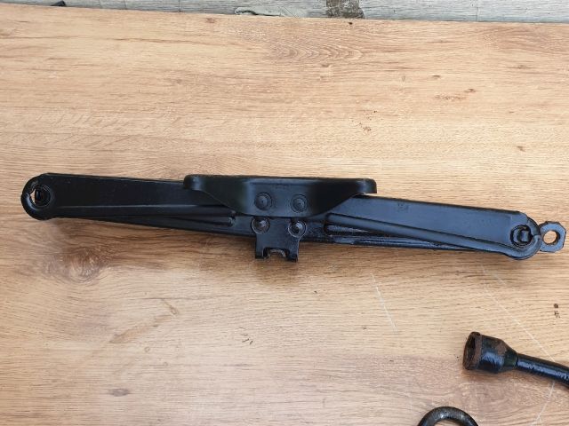 bontott OPEL ANTARA Emelő