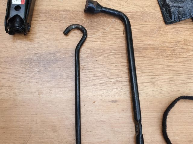 bontott OPEL ANTARA Emelő