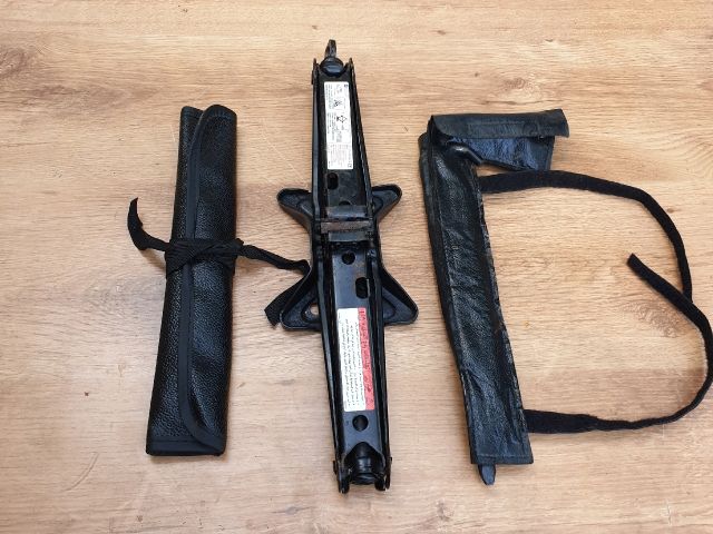 bontott OPEL ANTARA Emelő