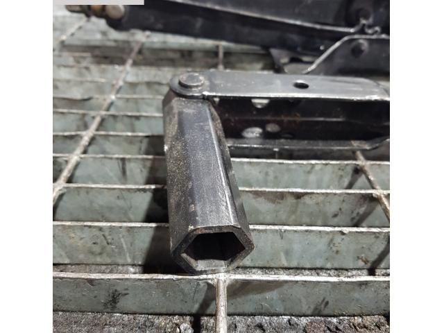 bontott OPEL ANTARA Emelő