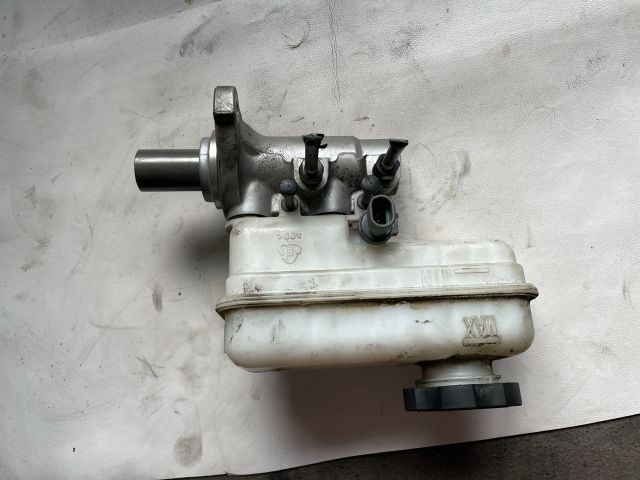 bontott OPEL ANTARA Fékfolyadék Tartály