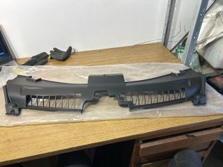 bontott OPEL ANTARA Felső Hűtő Légterelő