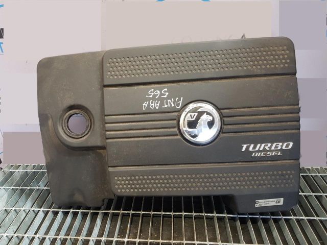 bontott OPEL ANTARA Felső Hűtőburkolat