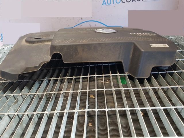 bontott OPEL ANTARA Felső Hűtőburkolat