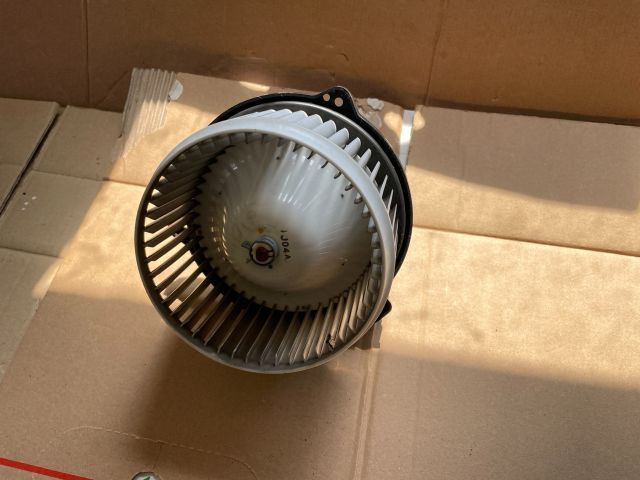 bontott OPEL ANTARA Fűtőmotor (Klímás)