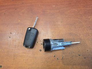 bontott OPEL ANTARA Gyújtáskapcsoló Zárbetét