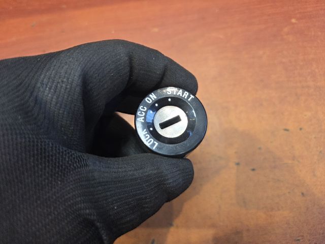 bontott OPEL ANTARA Gyújtáskapcsoló Zárbetét