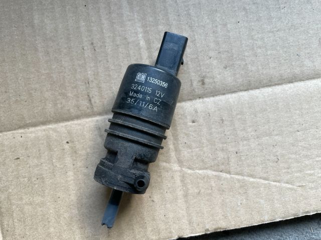 bontott OPEL ANTARA Hátsó Ablakmosó Szivattyú