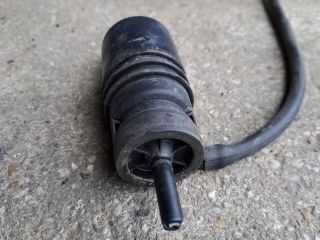 bontott OPEL ANTARA Hátsó Ablakmosó Szivattyú