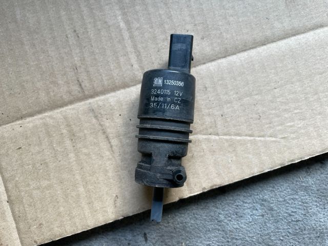 bontott OPEL ANTARA Hátsó Ablakmosó Szivattyú