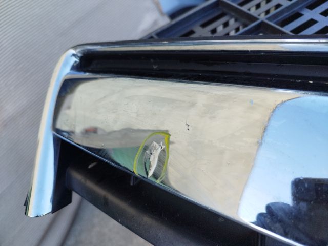 bontott OPEL ANTARA Hűtőrács