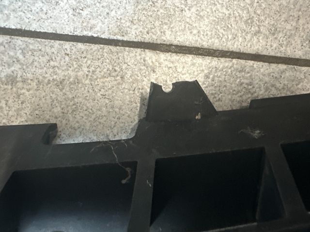 bontott OPEL ANTARA Hűtőrács