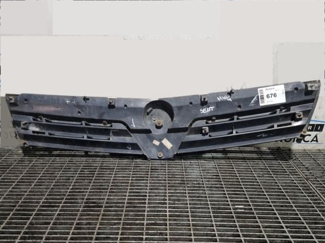 bontott OPEL ANTARA Hűtőrács