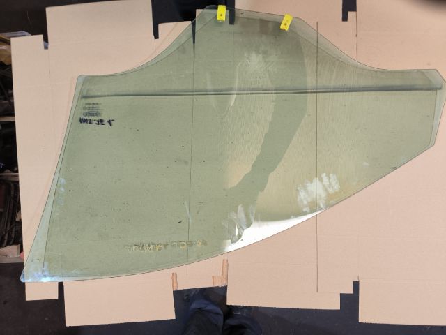 bontott OPEL ANTARA Jobb első Ablak