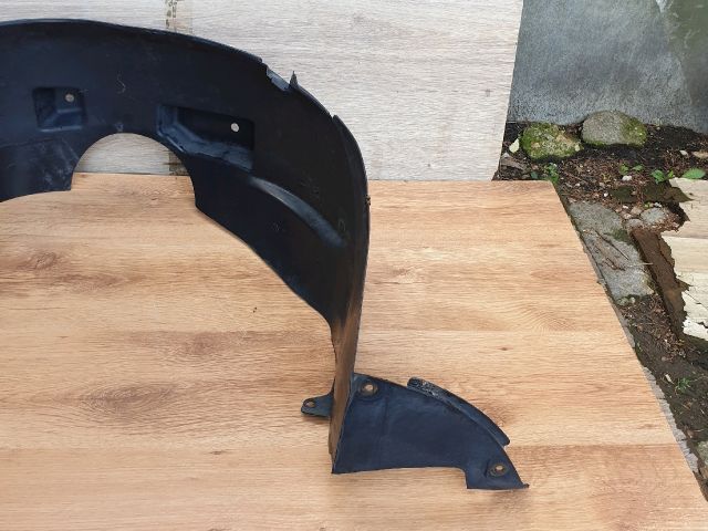 bontott OPEL ANTARA Jobb első Első Dobbetét (Kerékjárati, Műanyag)